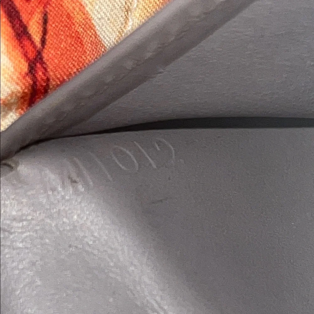 AUTHENTIC LV Snap Wallet in Lilac - Picture 13 of 13